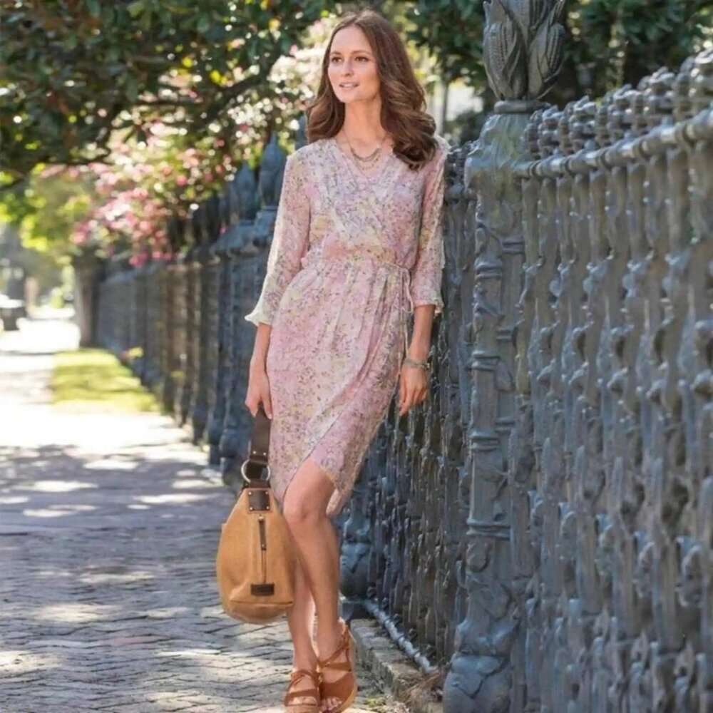 Sundance New 100% silk River Walk Pink floral Faux wrap style Shift Dress, sz 6
